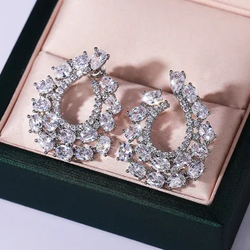 2023 Korejski modni Sjajna rhinestones sa šupljim kapi vode u obliku kruške, naušnice-kapi za žene i djevojčice, Starinski crystal, Luksuzni dragulj