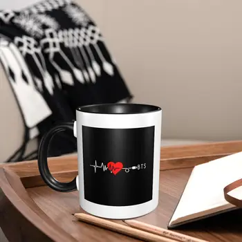 Red Hart Line - Klasična kava mugs za ljubitelje BTS, moderni restorani Four Seasons s elegantnim kućištem